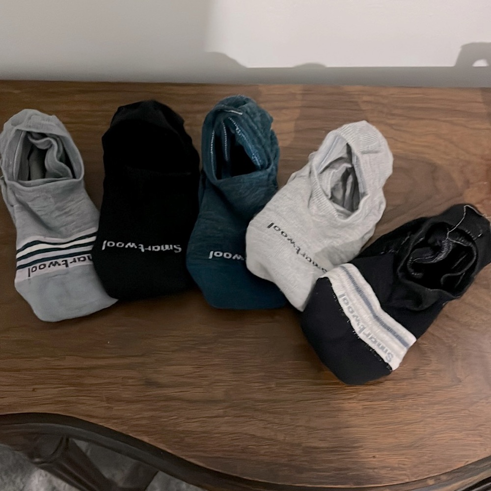 Women’s Smartwool Socks Nice lot of 5 pair. Brand New. Size medium.